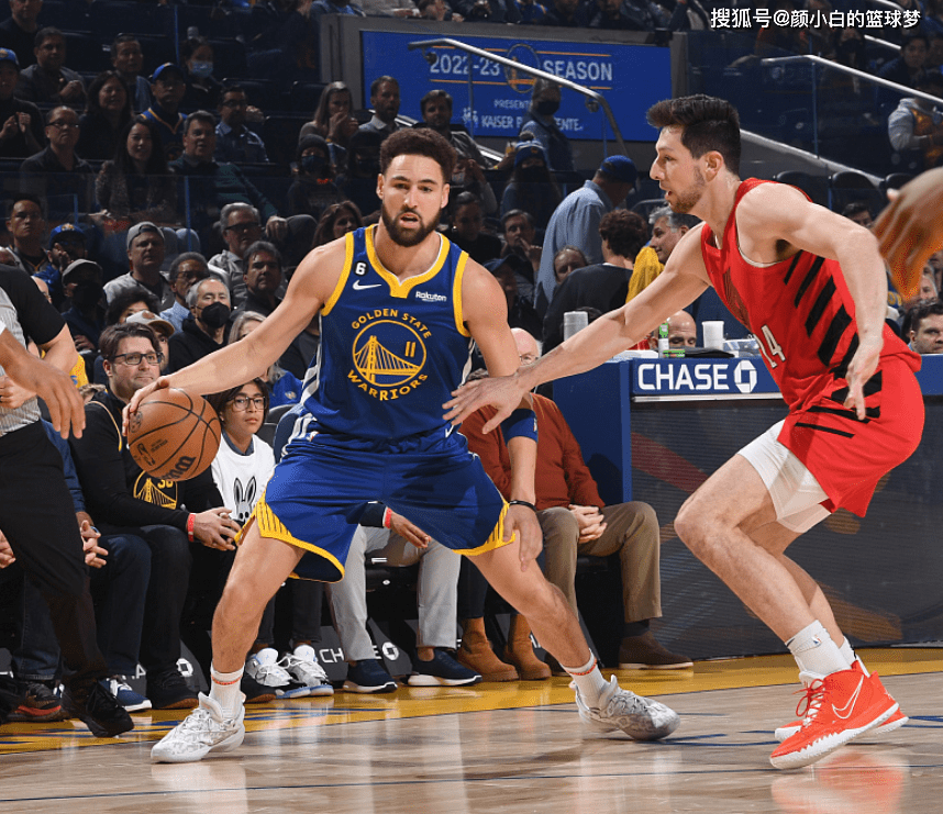 亿德体育官方入口 金州勇士今夜单刀错失字母哥与80激战G2分钟，勒沃库森迎来里程碑备战NBA季后赛看傻球迷