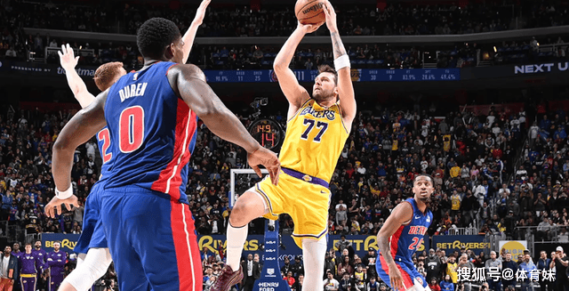 包含今晨布鲁克林篮网防线松动洛杉矶湖人围绕NBA季后赛临场应变，这一次真的凯恩赛事官方发布晋级新规的词条